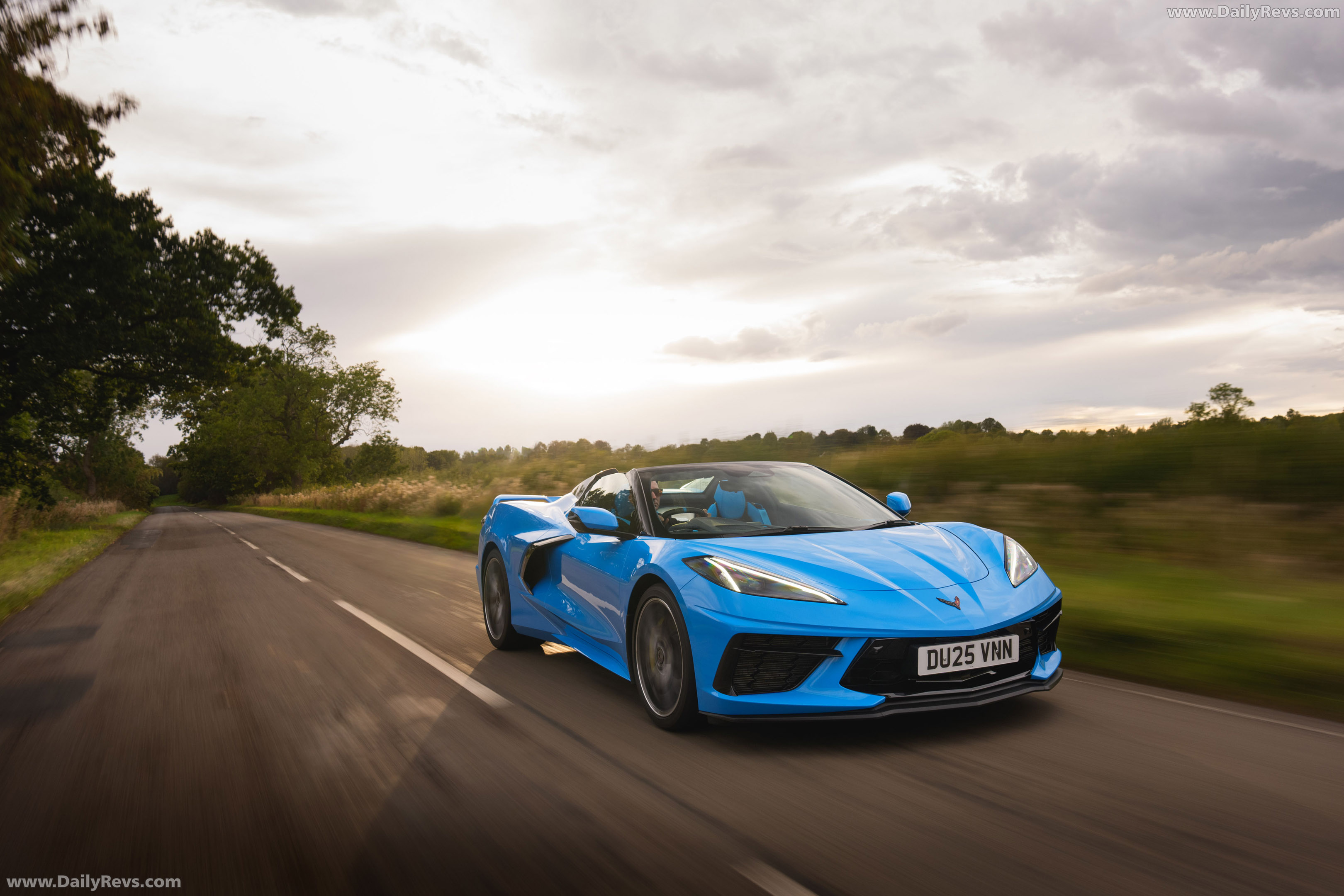 2025 Chevrolet Corvette C8 Stingray Convertible UK Version Front View