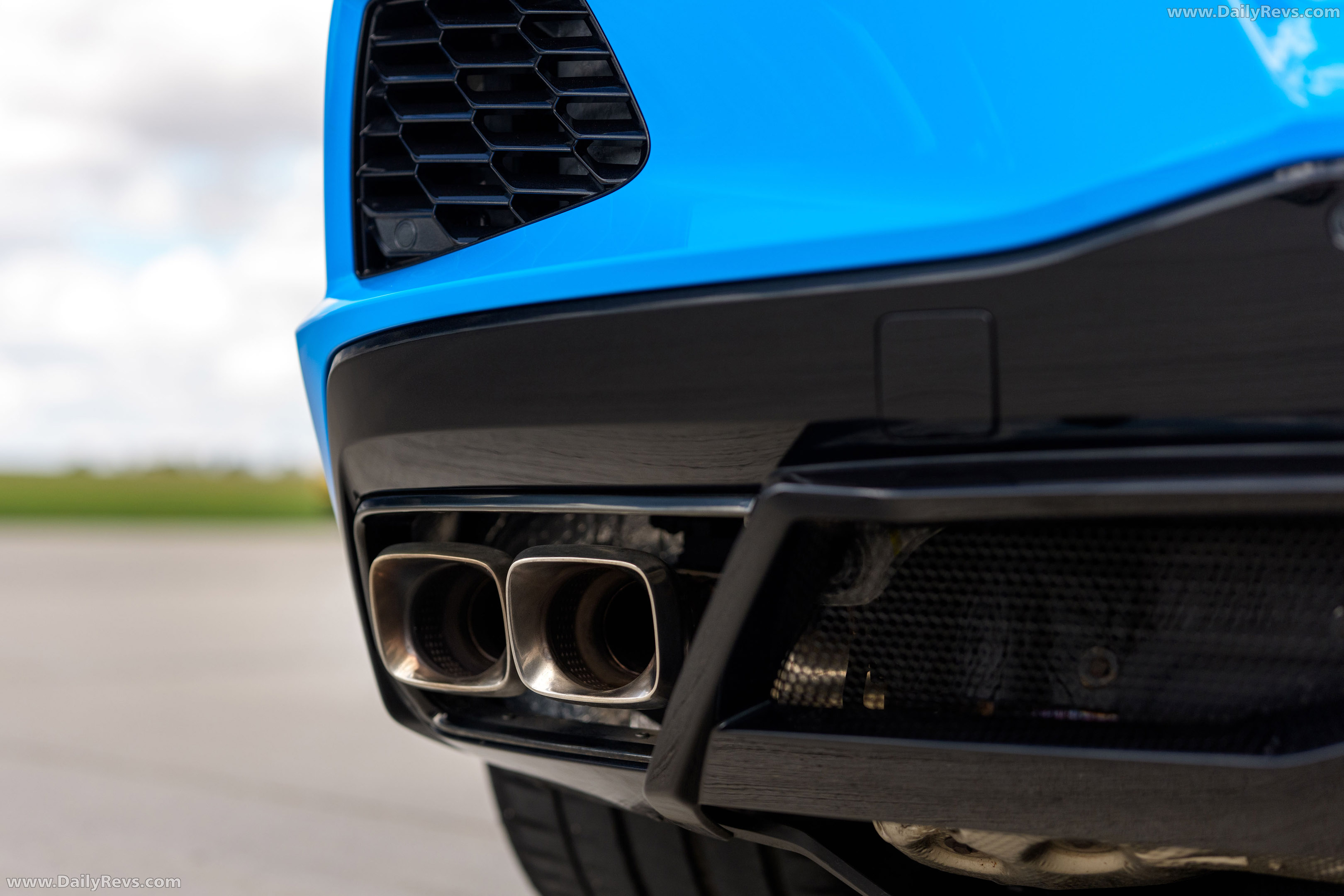 2025 Chevrolet Corvette C8 Stingray Convertible UK Version Exterior
