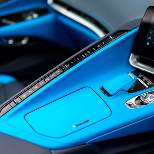 2025 Chevrolet Corvette C8 Stingray Convertible UK Version Interior