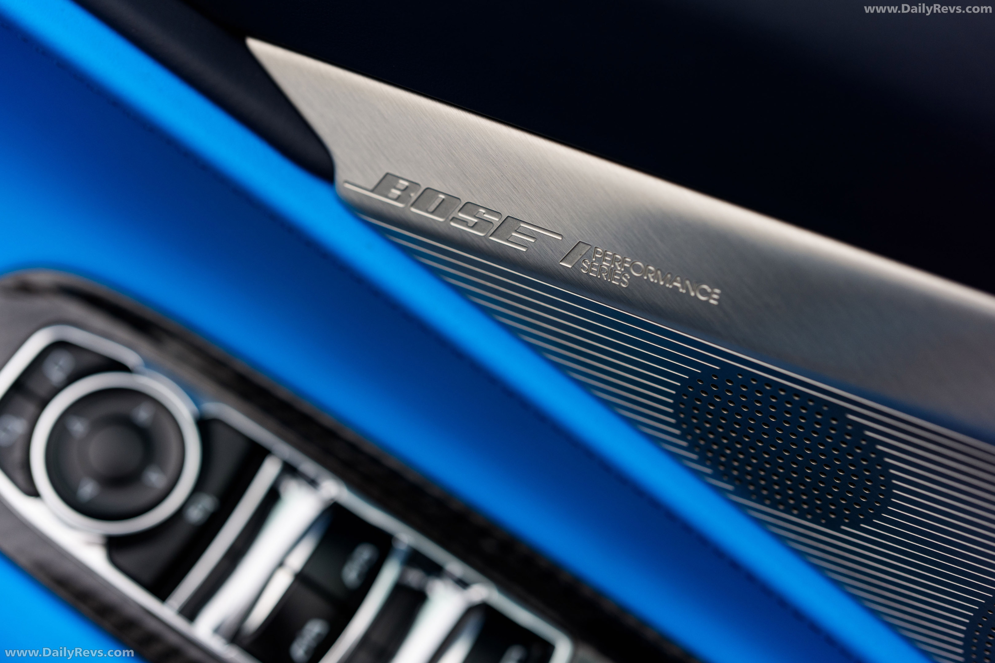 2025 Chevrolet Corvette C8 Stingray Convertible UK Version Interior