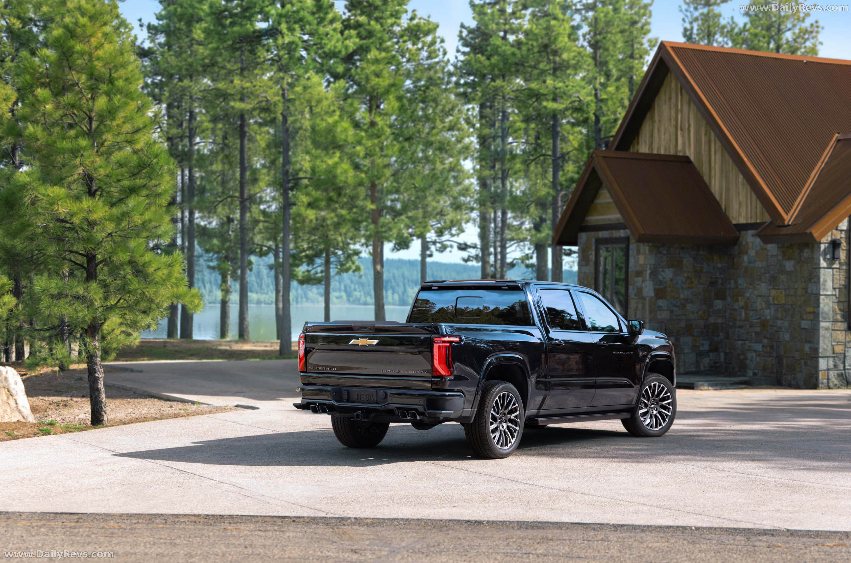 2027 Chevrolet Silverado 1500 High Country Rear View