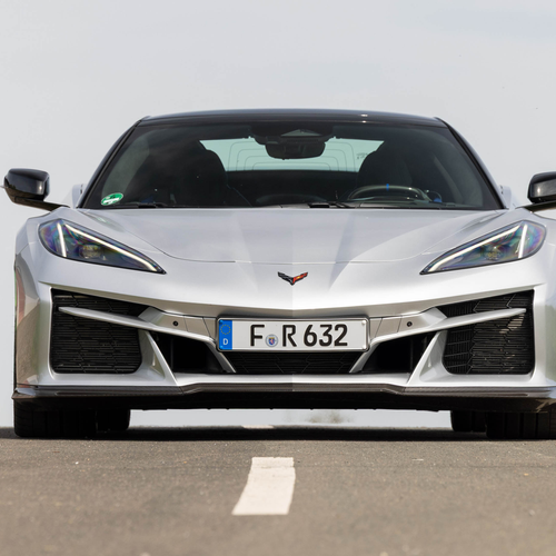 2026 Chevrolet Corvette E-Ray Convertible European Version Front View