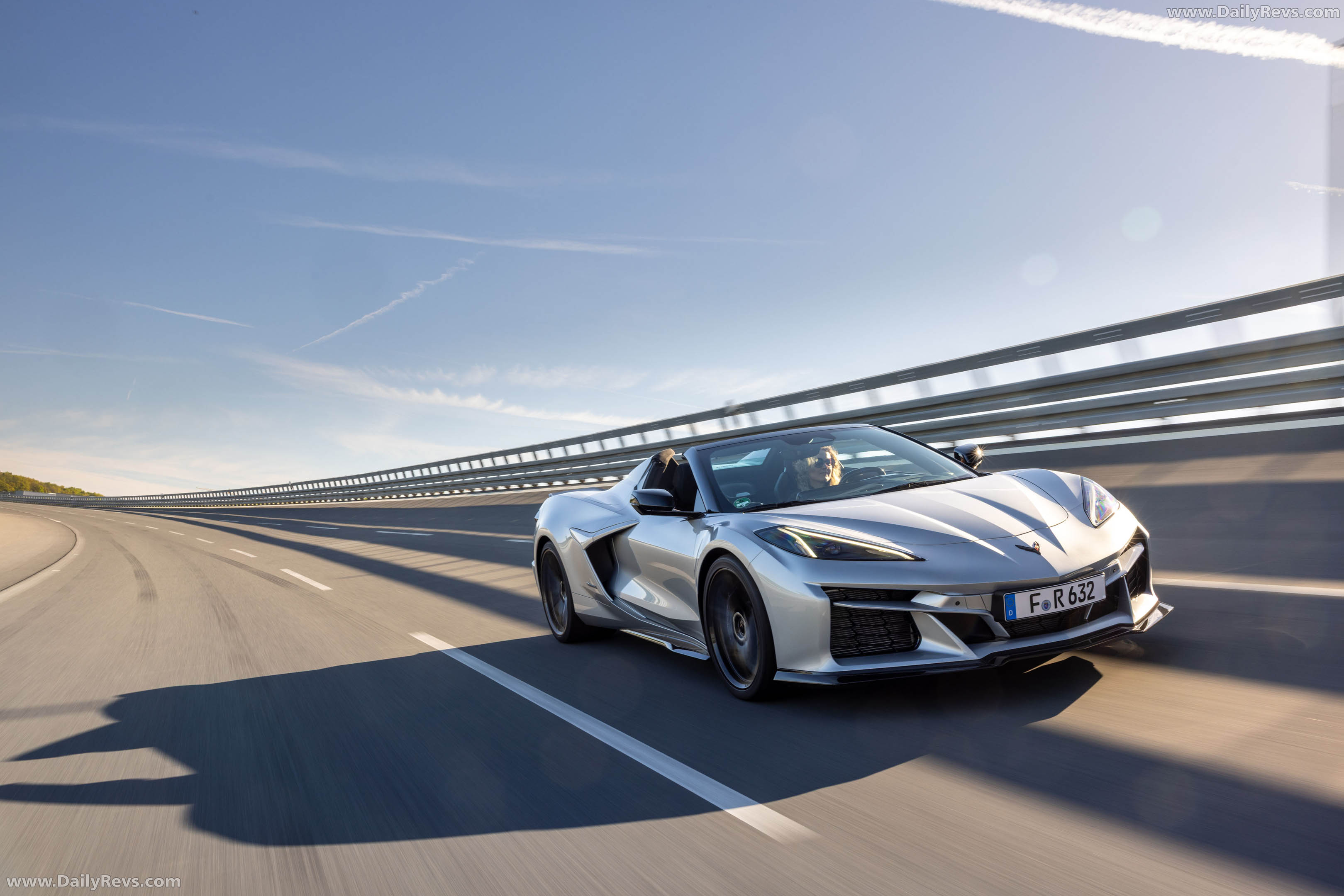 2026 Chevrolet Corvette E-Ray Convertible European Version Front View
