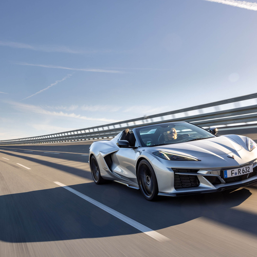 2026 Chevrolet Corvette E-Ray Convertible European Version Front View