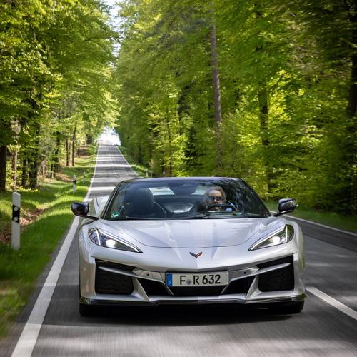 2026 Chevrolet Corvette E-Ray Convertible European Version Front View