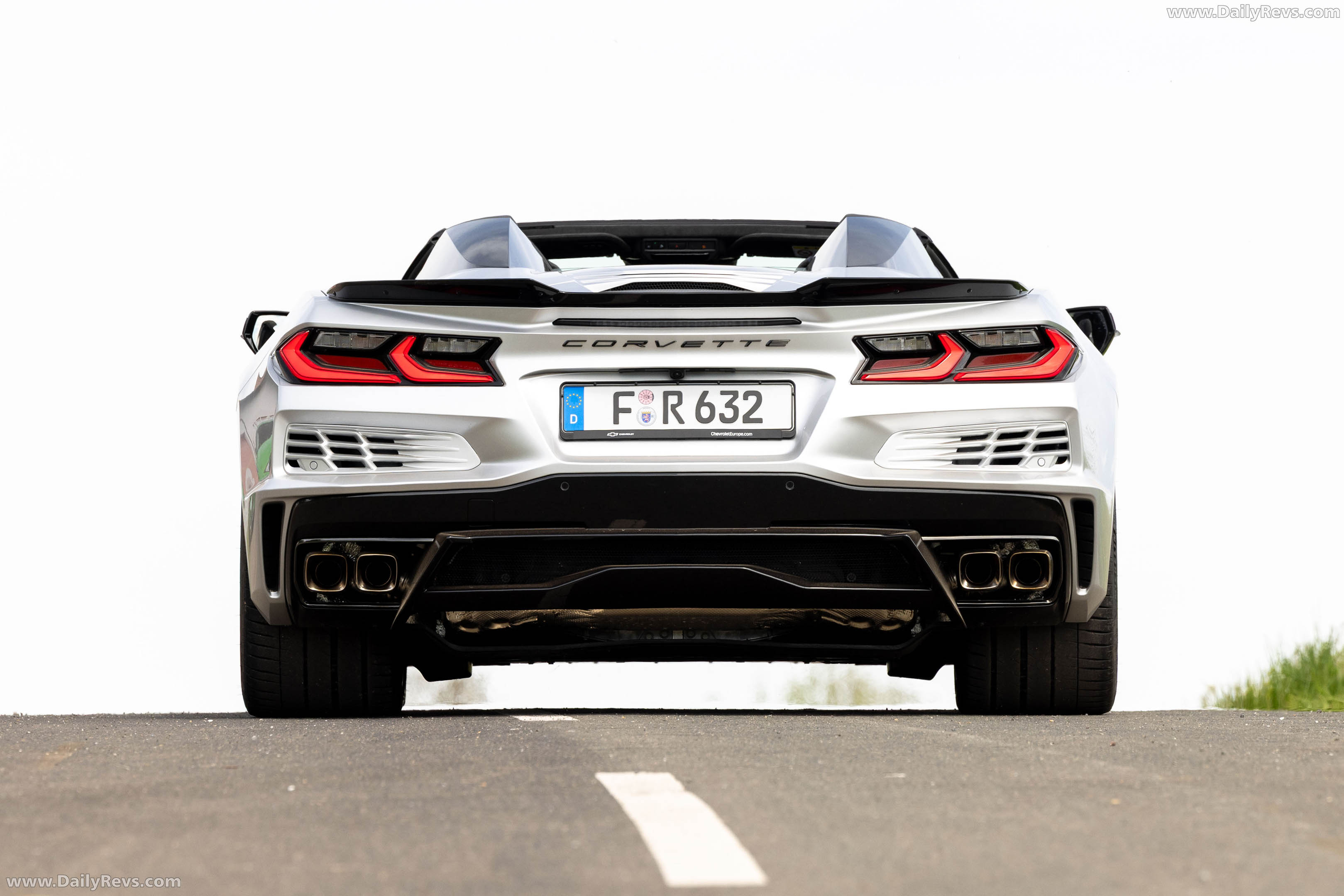 2026 Chevrolet Corvette E-Ray Convertible European Version Rear View