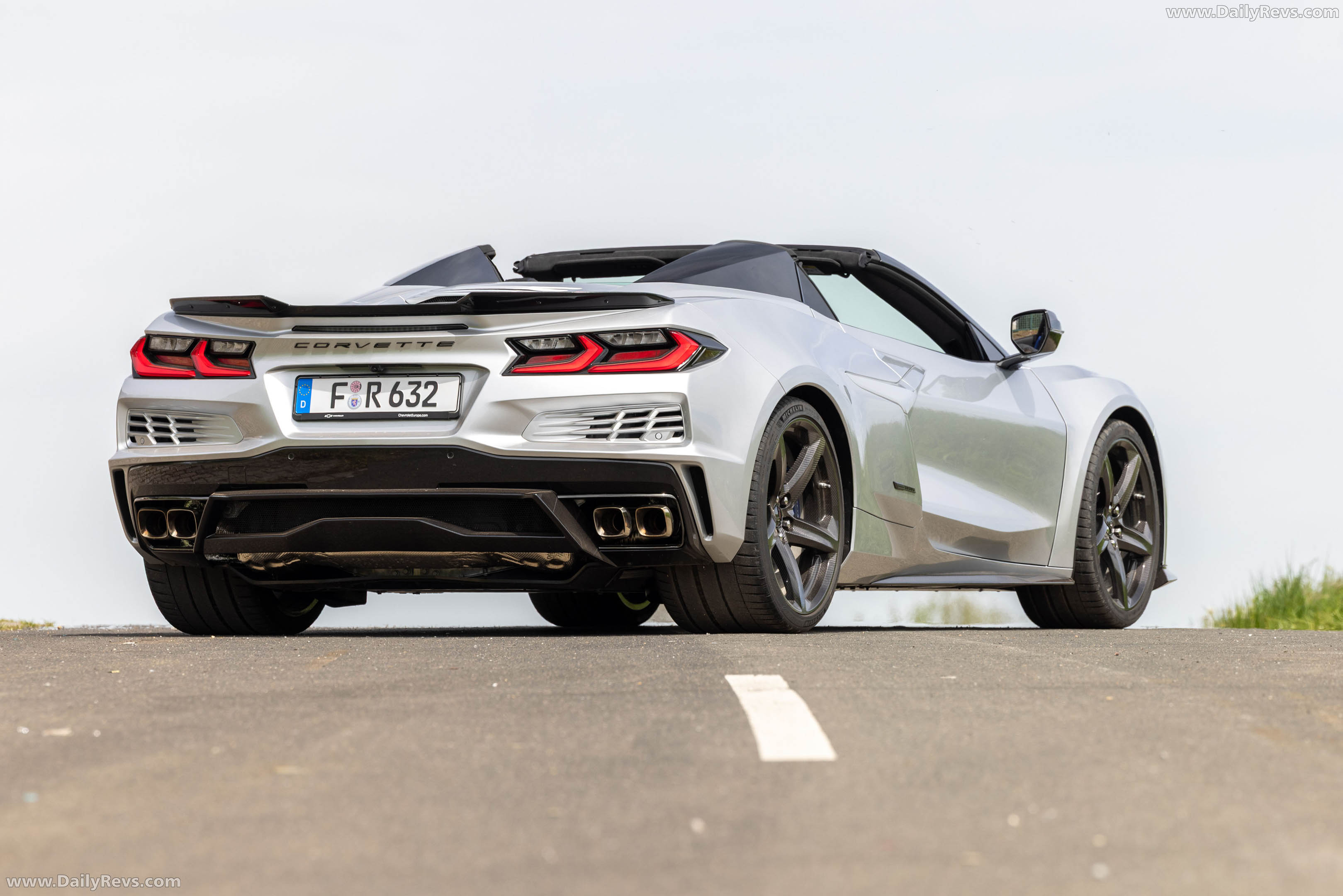2026 Chevrolet Corvette E-Ray Convertible European Version Rear View