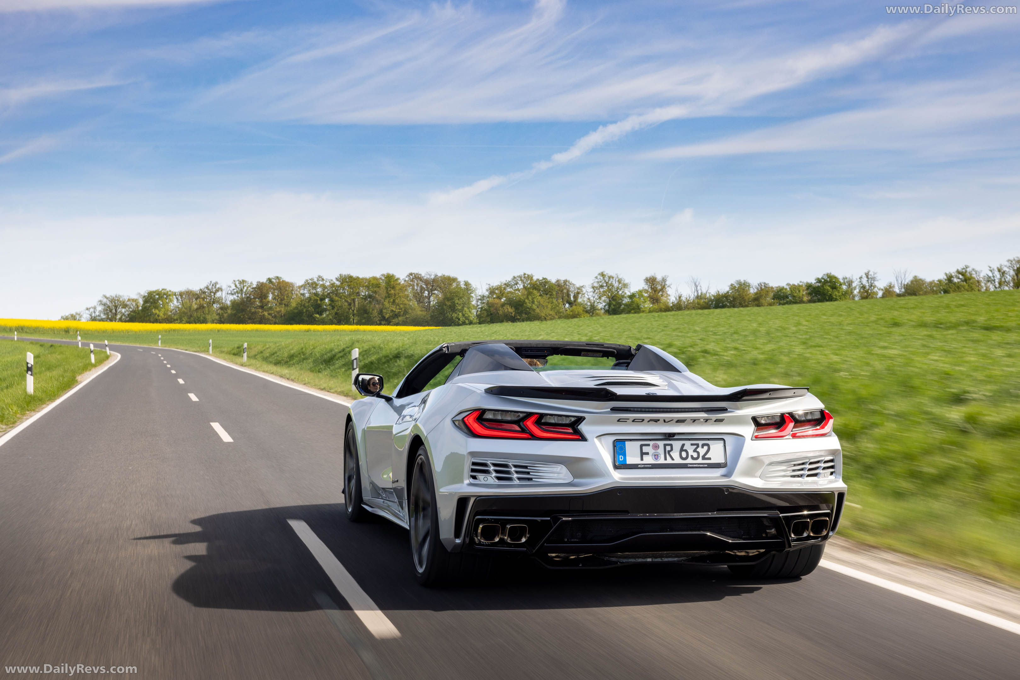 2026 Chevrolet Corvette E-Ray Convertible European Version Rear View