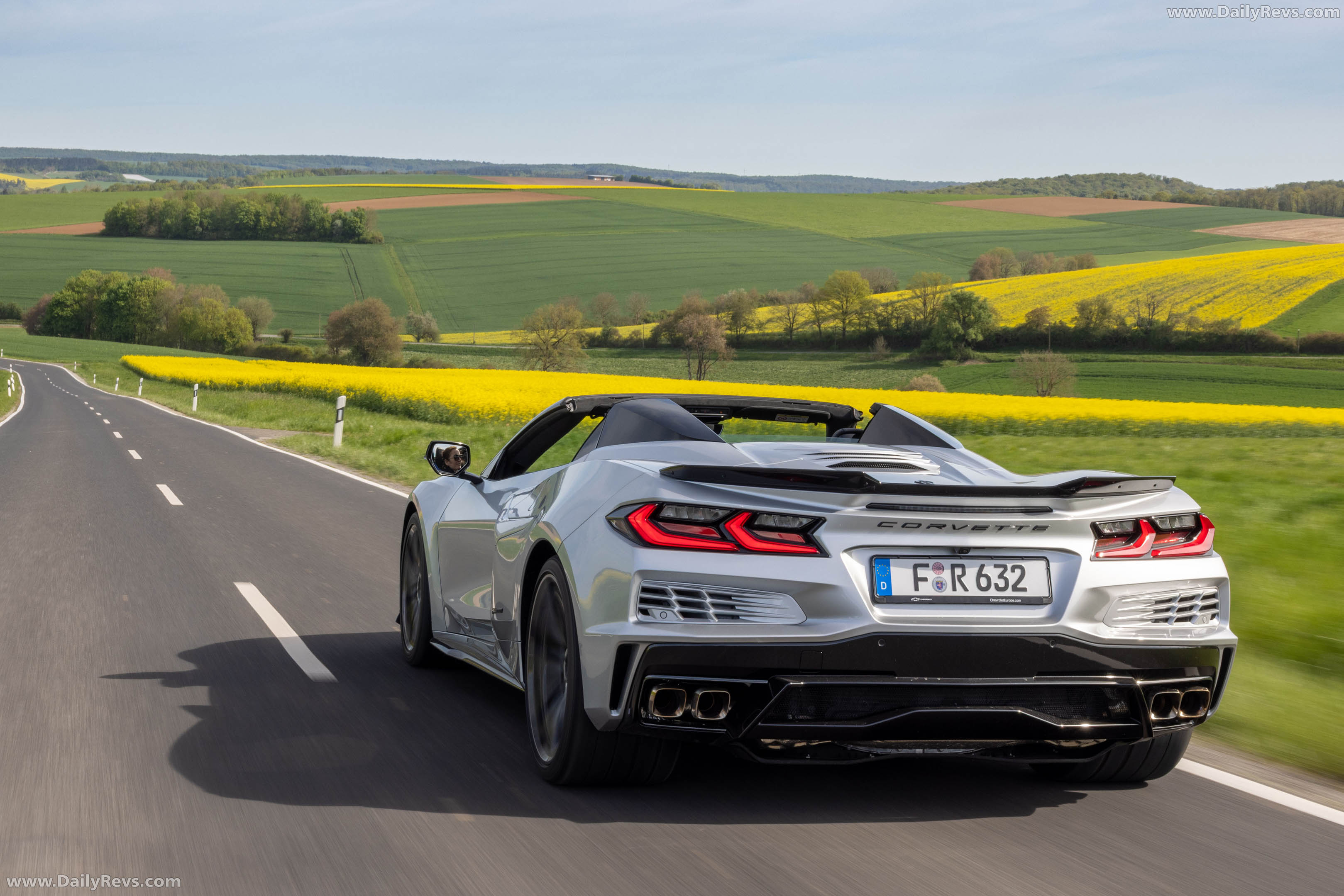 2026 Chevrolet Corvette E-Ray Convertible European Version Rear View