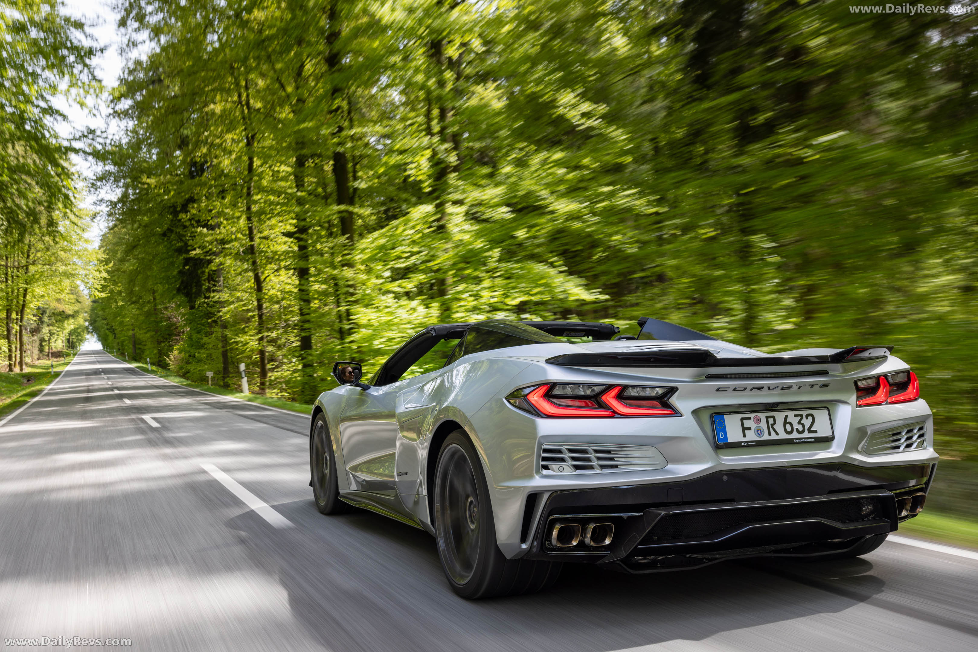 2026 Chevrolet Corvette E-Ray Convertible European Version Rear View
