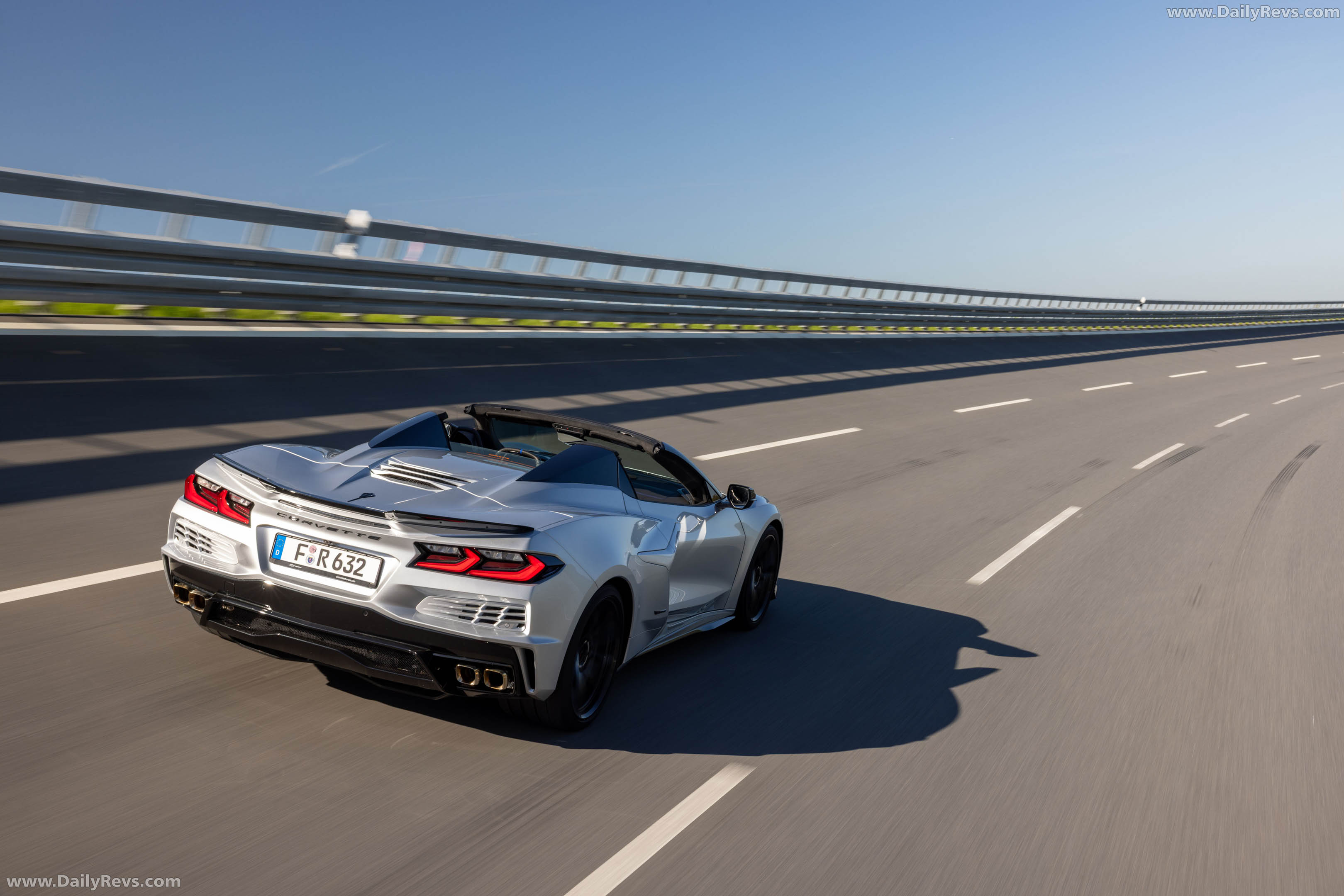 2026 Chevrolet Corvette E-Ray Convertible European Version Rear View