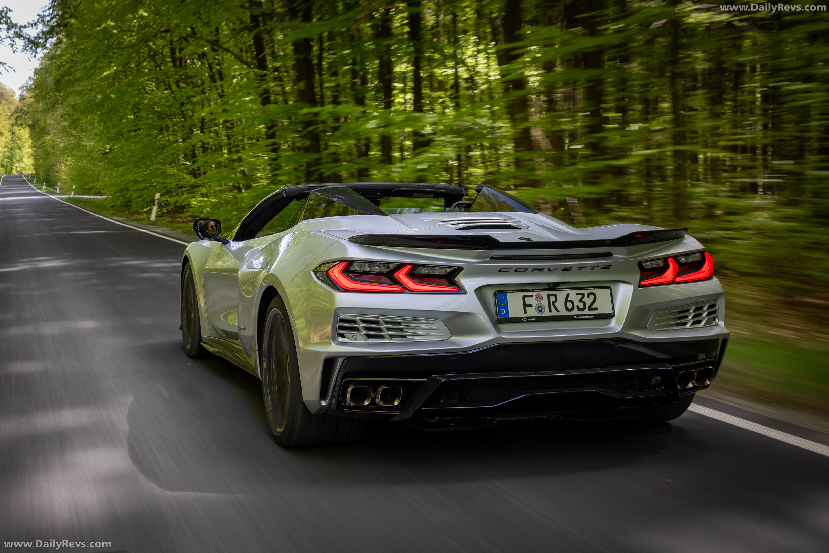 2026 Chevrolet Corvette E-Ray Convertible European Version Rear View