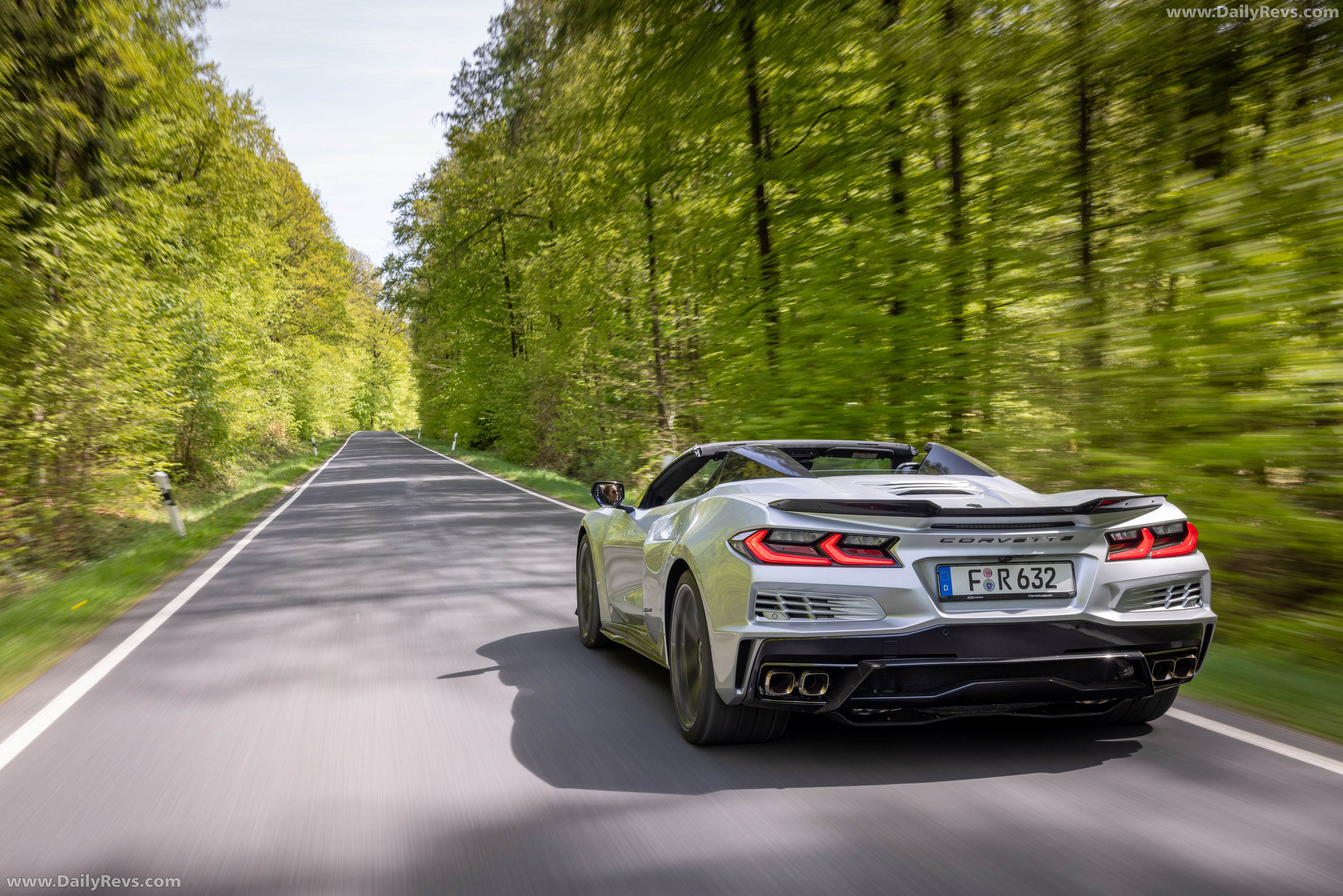 2026 Chevrolet Corvette E-Ray Convertible European Version Rear View