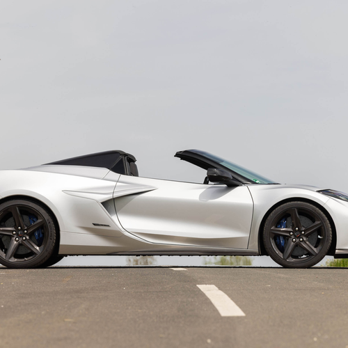 2026 Chevrolet Corvette E-Ray Convertible European Version Side View