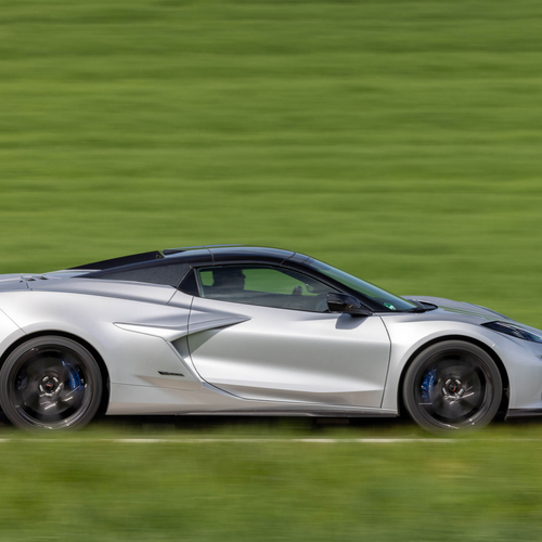 2026 Chevrolet Corvette E-Ray Convertible European Version Side View
