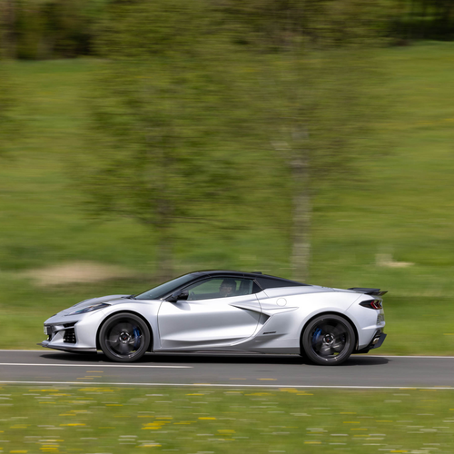 2026 Chevrolet Corvette E-Ray Convertible European Version Side View