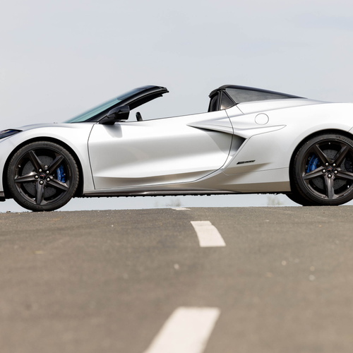 2026 Chevrolet Corvette E-Ray Convertible European Version Side View