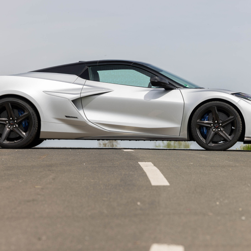 2026 Chevrolet Corvette E-Ray Convertible European Version Side View