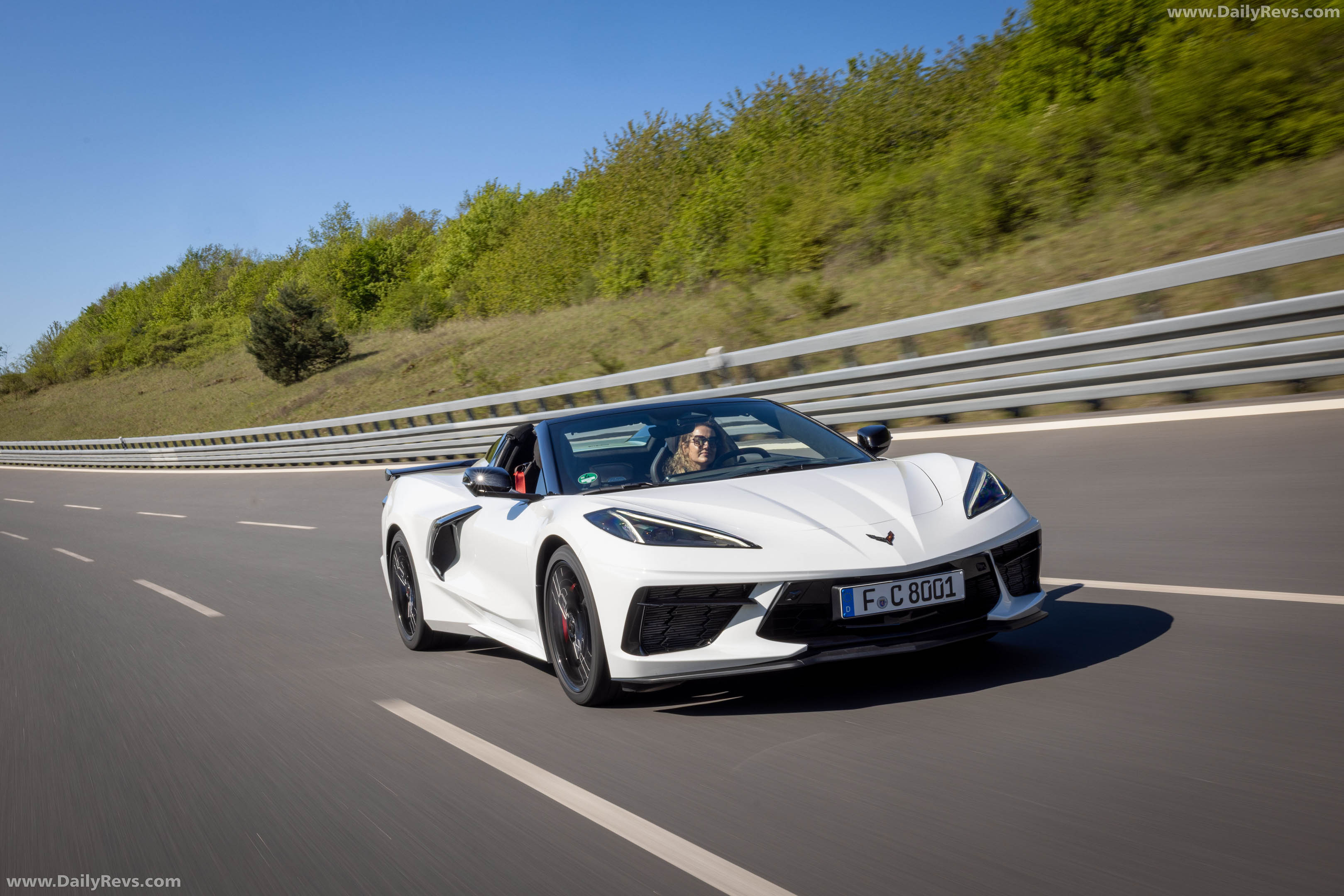 2026 Chevrolet Corvette Stingray Convertible European Version Front View