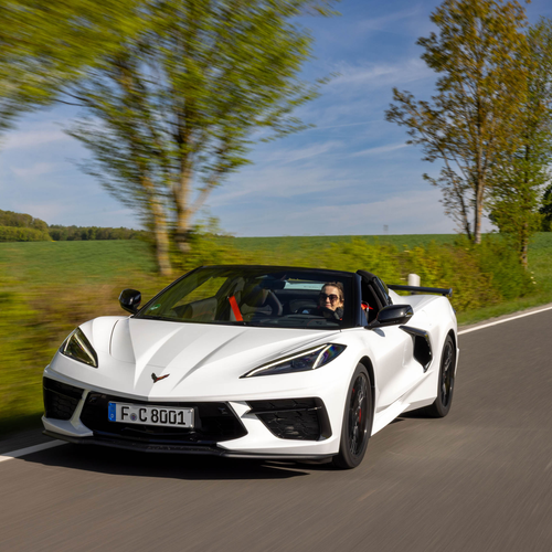 2026 Chevrolet Corvette Stingray Convertible European Version Front View