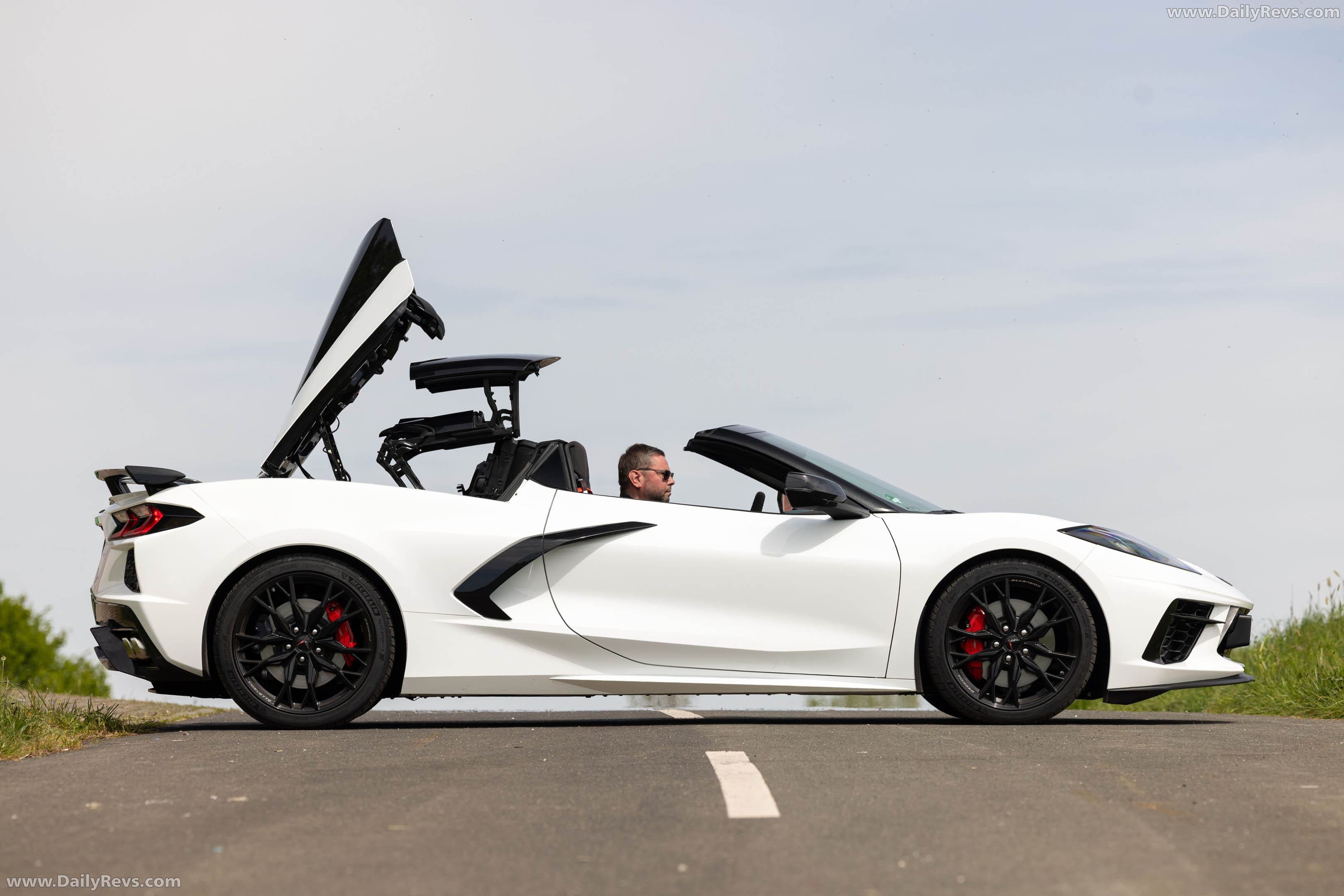 2026 Chevrolet Corvette Stingray Convertible European Version Side View