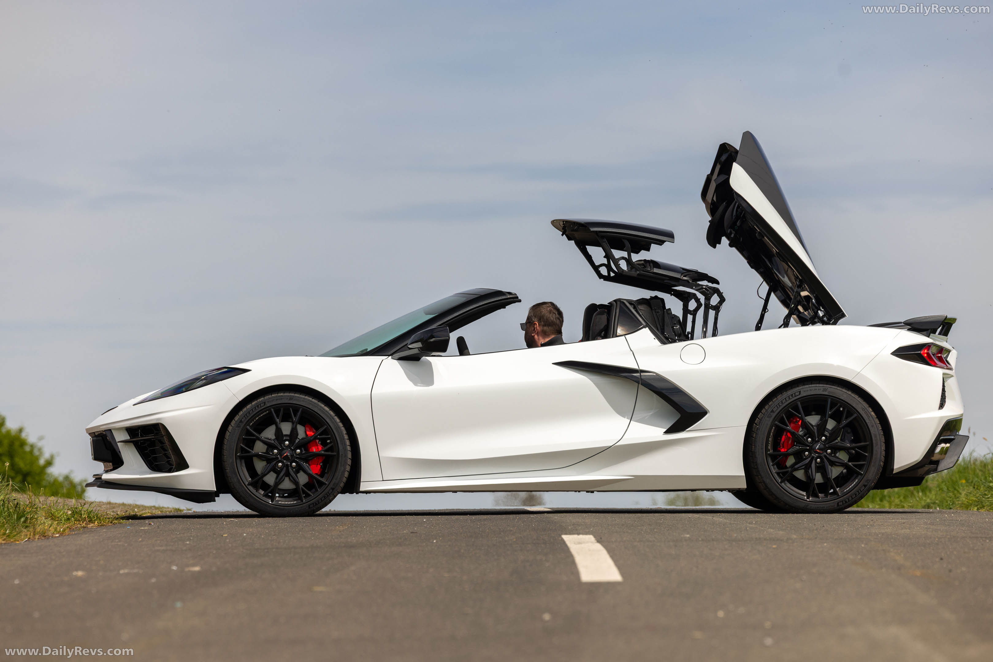 2026 Chevrolet Corvette Stingray Convertible European Version Side View