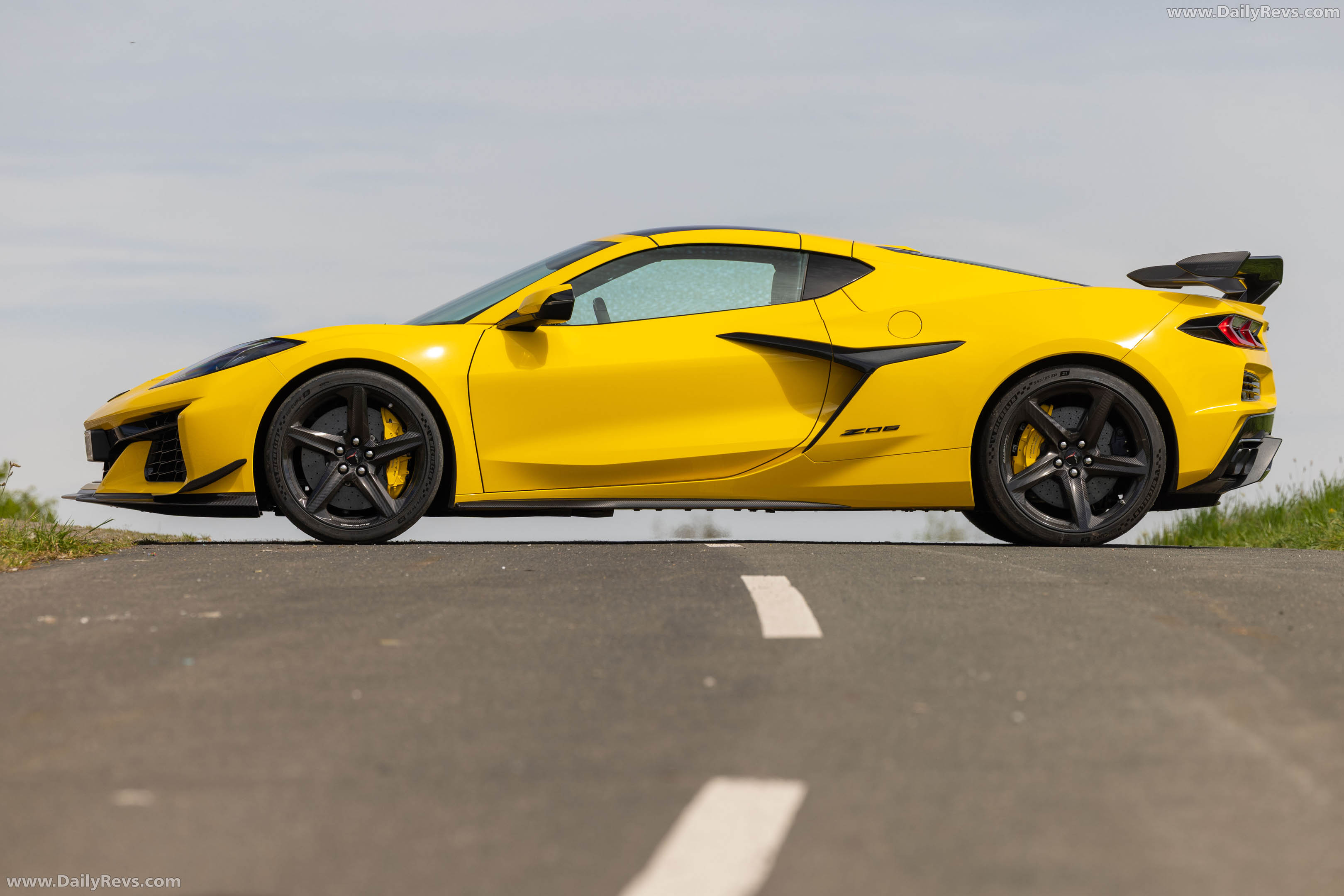 2026 Chevrolet Corvette Z06 European Version Side View