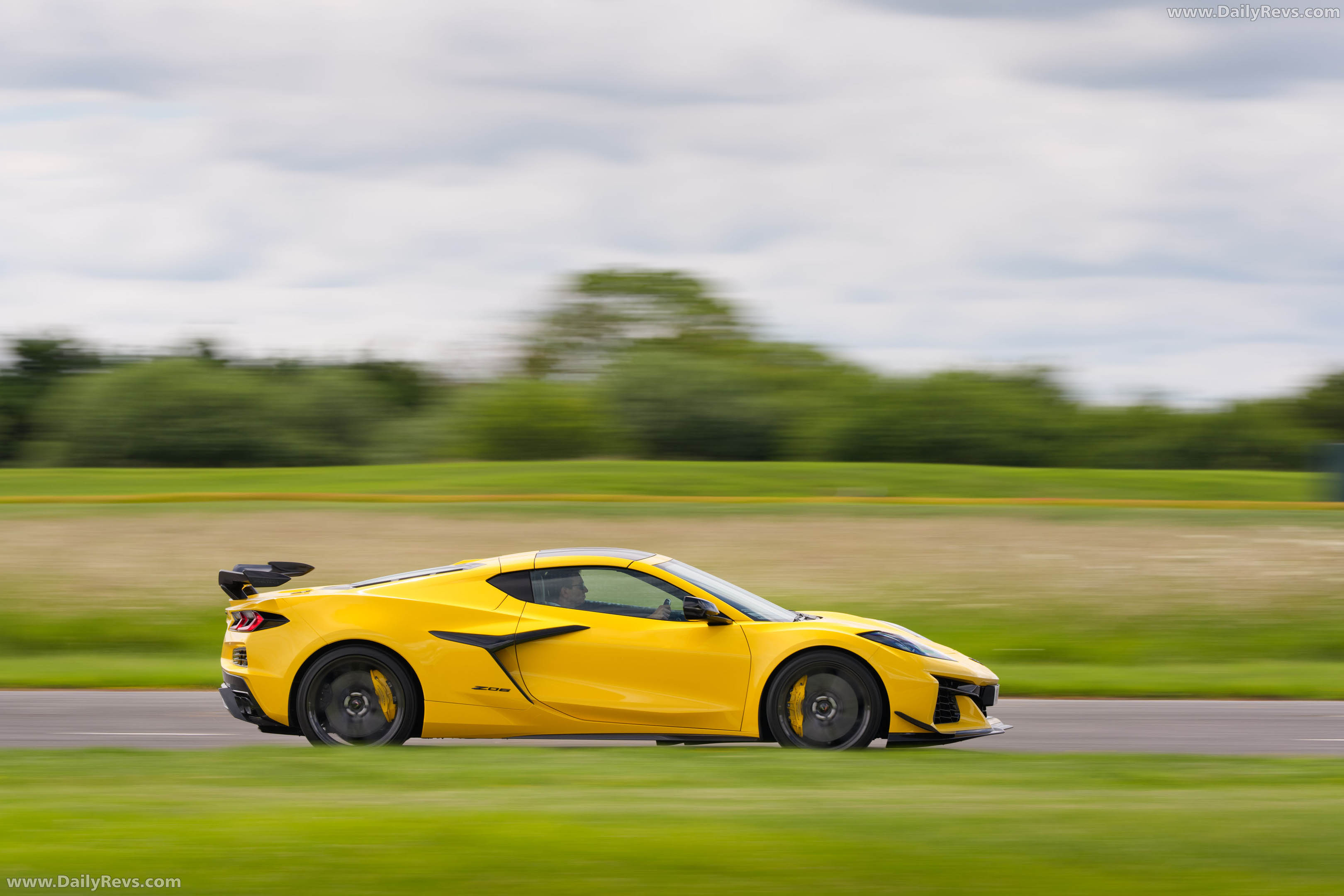 2026 Chevrolet Corvette Z06 UK Version Side View