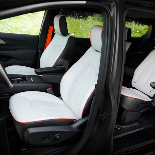2025 Chrysler Pacifica Grizzly Peak Concept Interior