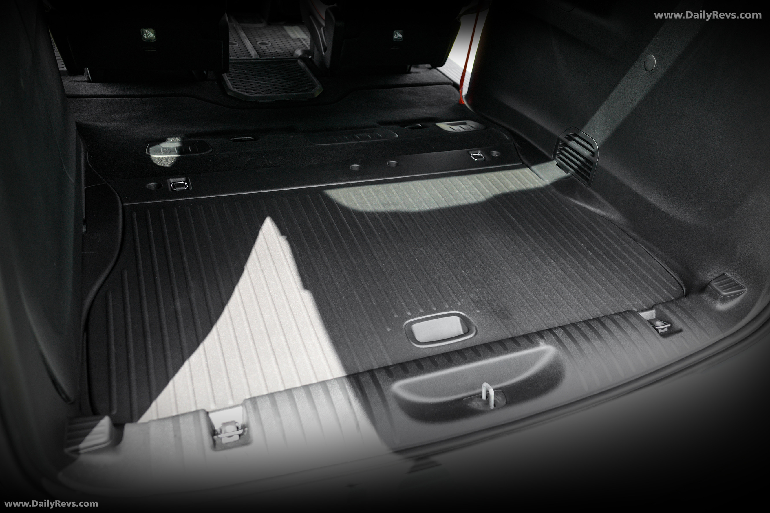 2025 Chrysler Pacifica Grizzly Peak Concept Interior