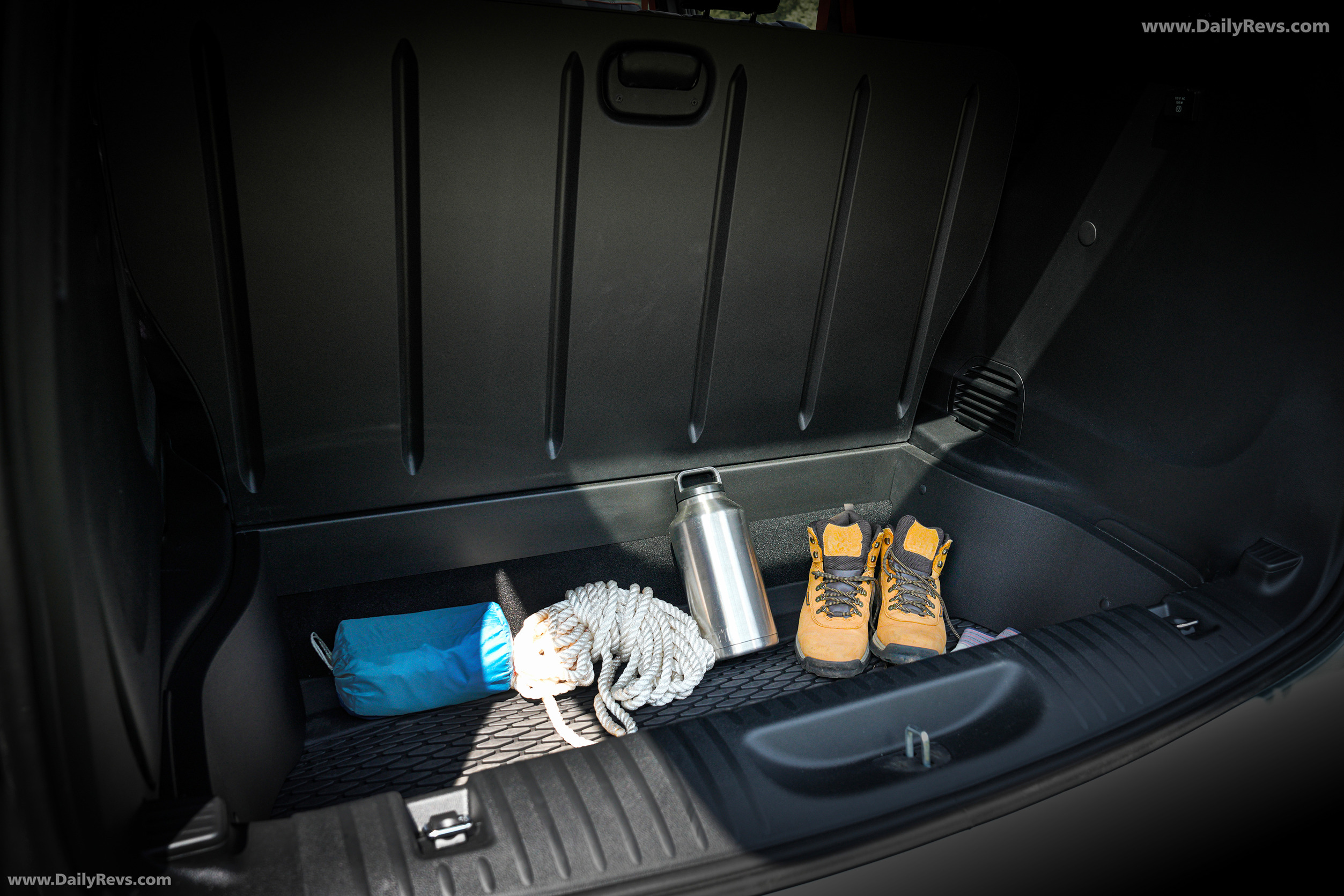 2025 Chrysler Pacifica Grizzly Peak Concept Interior