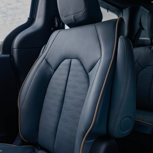 2027 Chrysler Pacifica Pinnacle Interior
