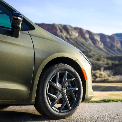 2027 Chrysler Pacifica AWD Exterior