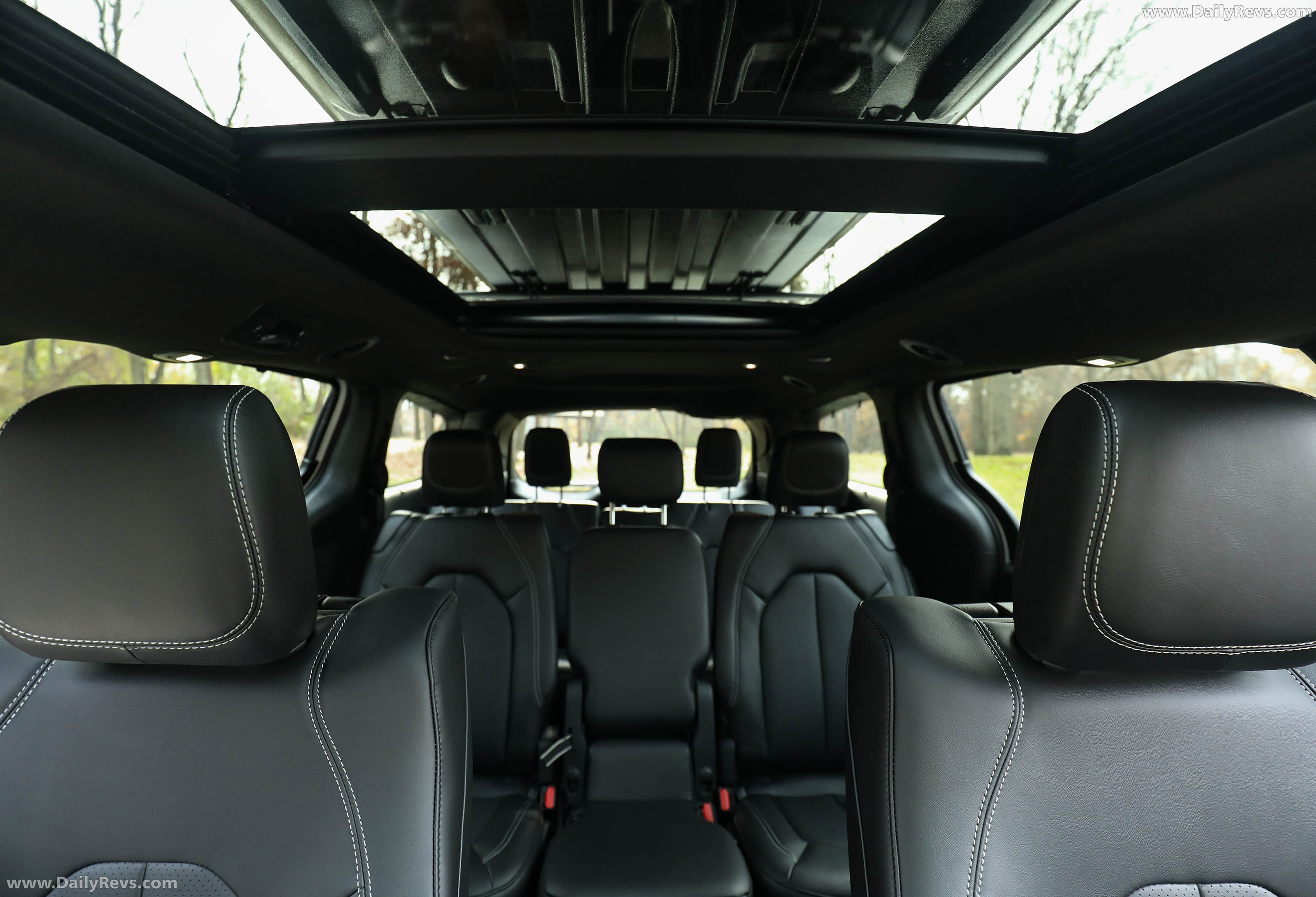2027 Chrysler Pacifica AWD Interior