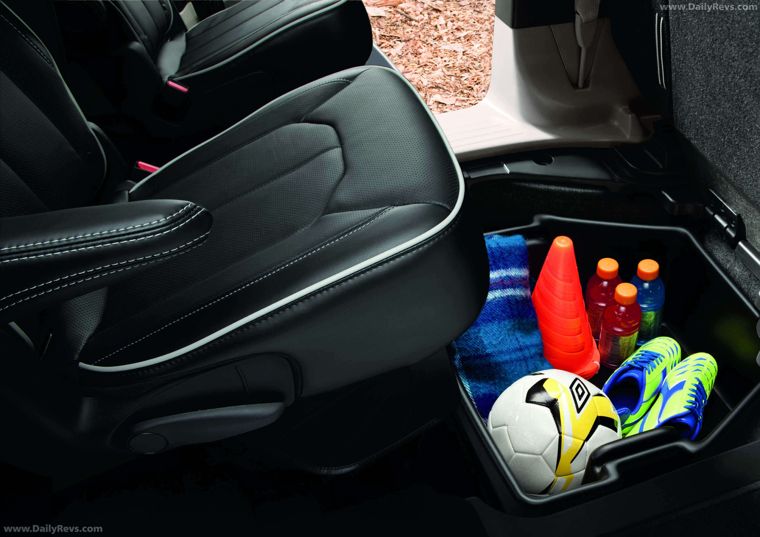 2027 Chrysler Pacifica AWD Interior