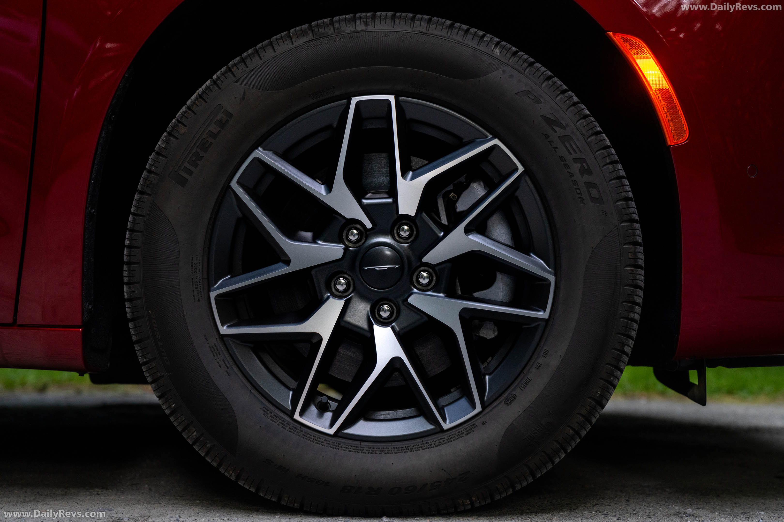 2027 Chrysler Pacifica Limited Exterior