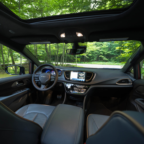 2027 Chrysler Pacifica Pinnacle Red Hot Interior