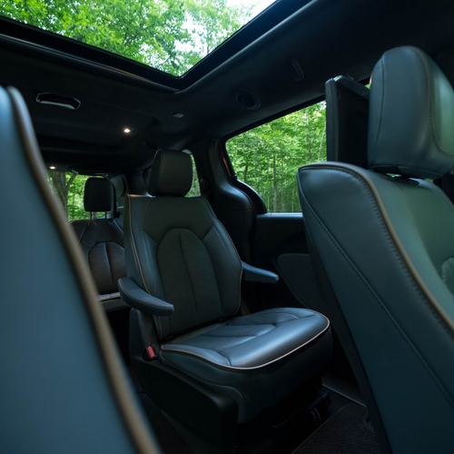 2027 Chrysler Pacifica Pinnacle Red Hot Interior