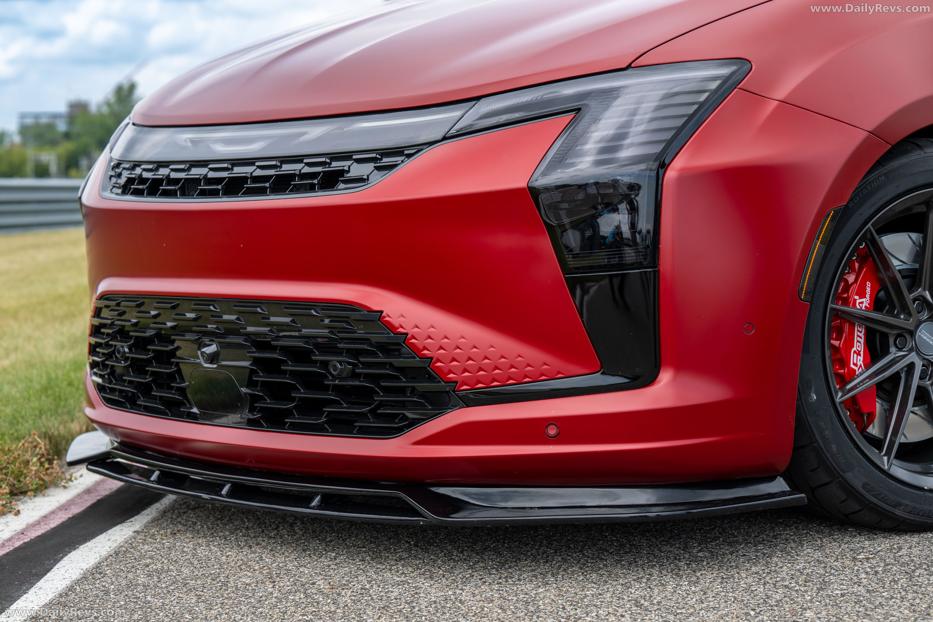 2027 Chrysler Pacifica Limited S VANkulture Concept Exterior