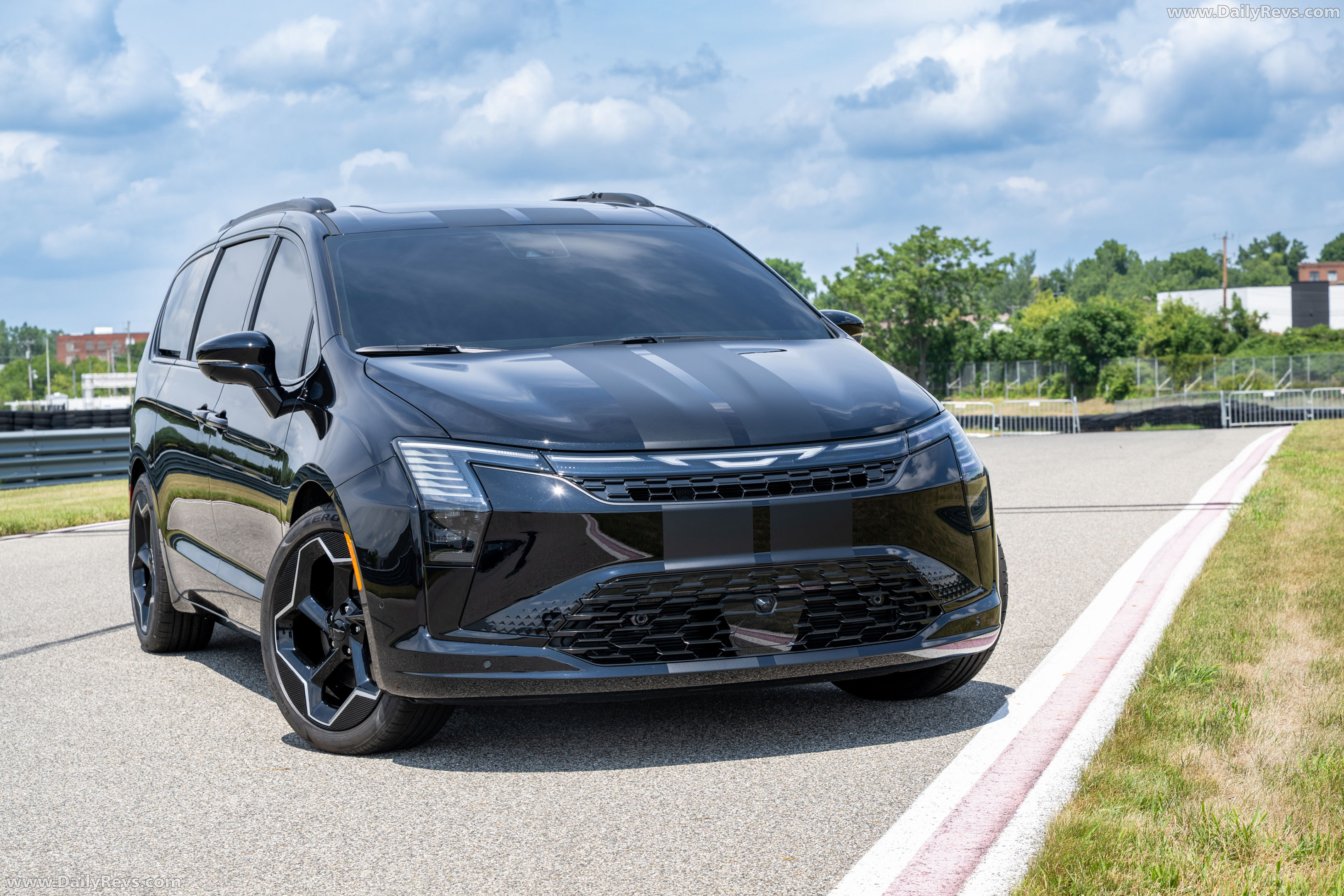 2027 Chrysler Pacifica Limited S Factory Concept Front View