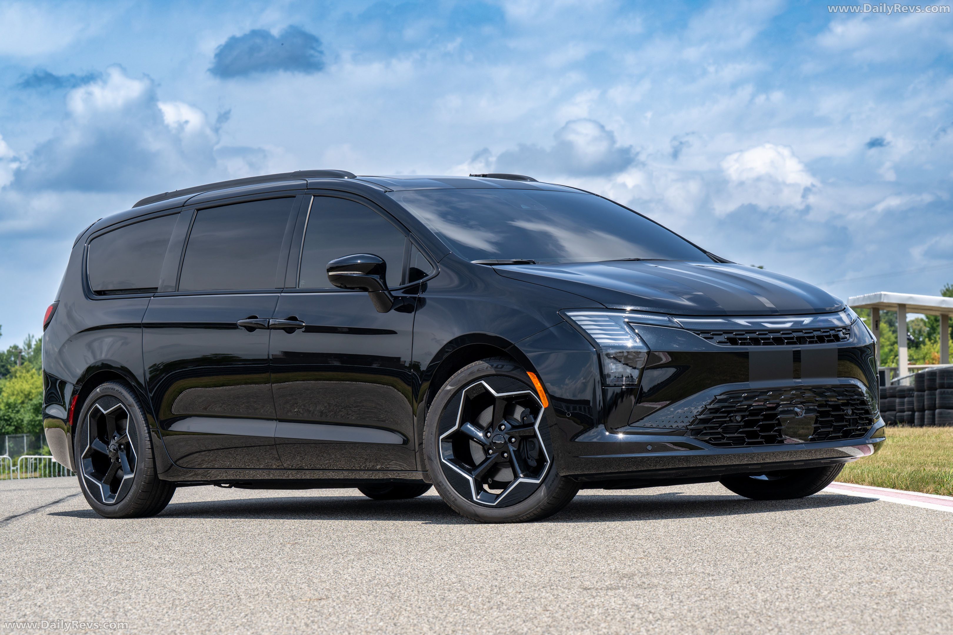 2027 Chrysler Pacifica Limited S Factory Concept Front View