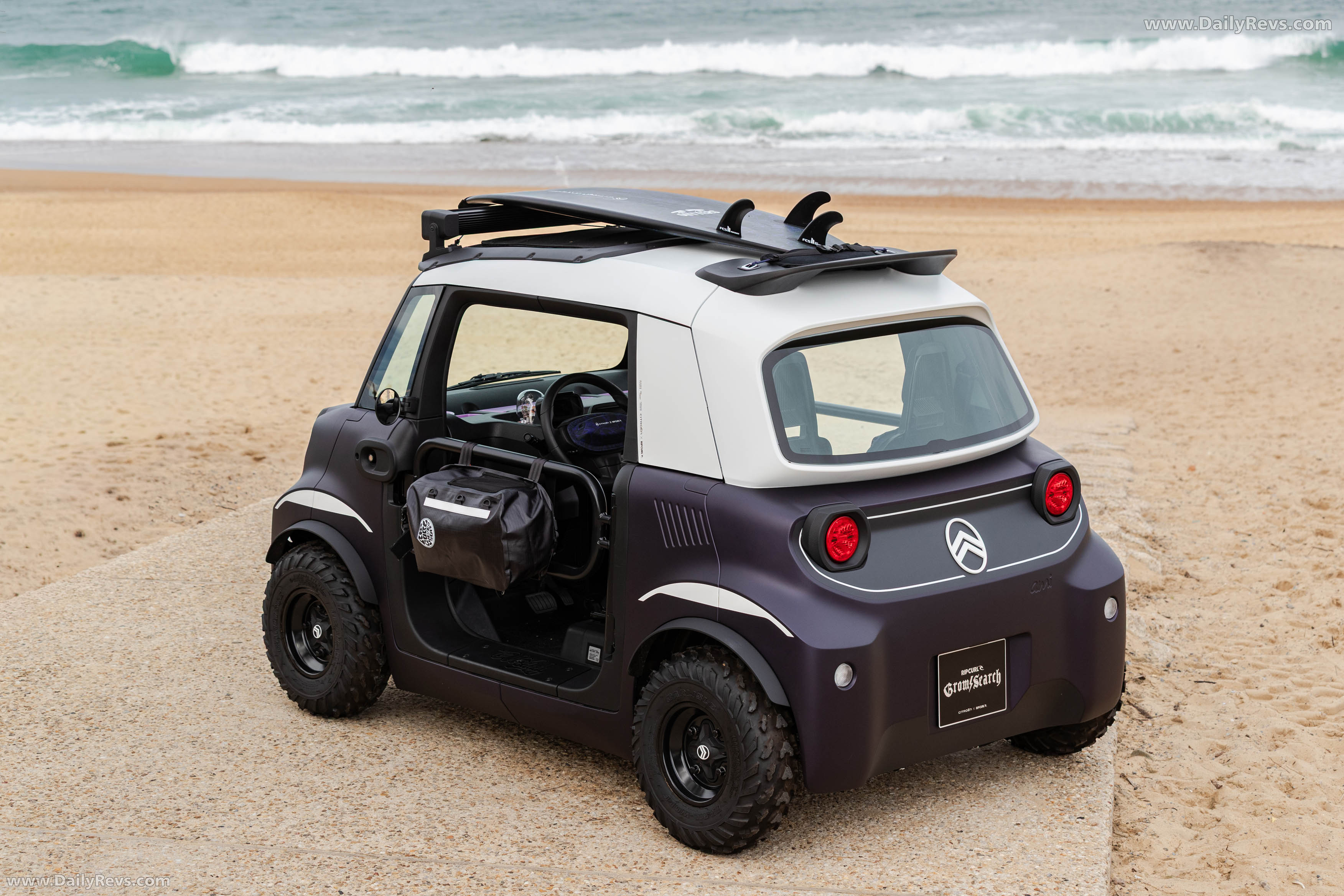 2026 Citroen AMI Vision Buggy Rip Curl Rear View