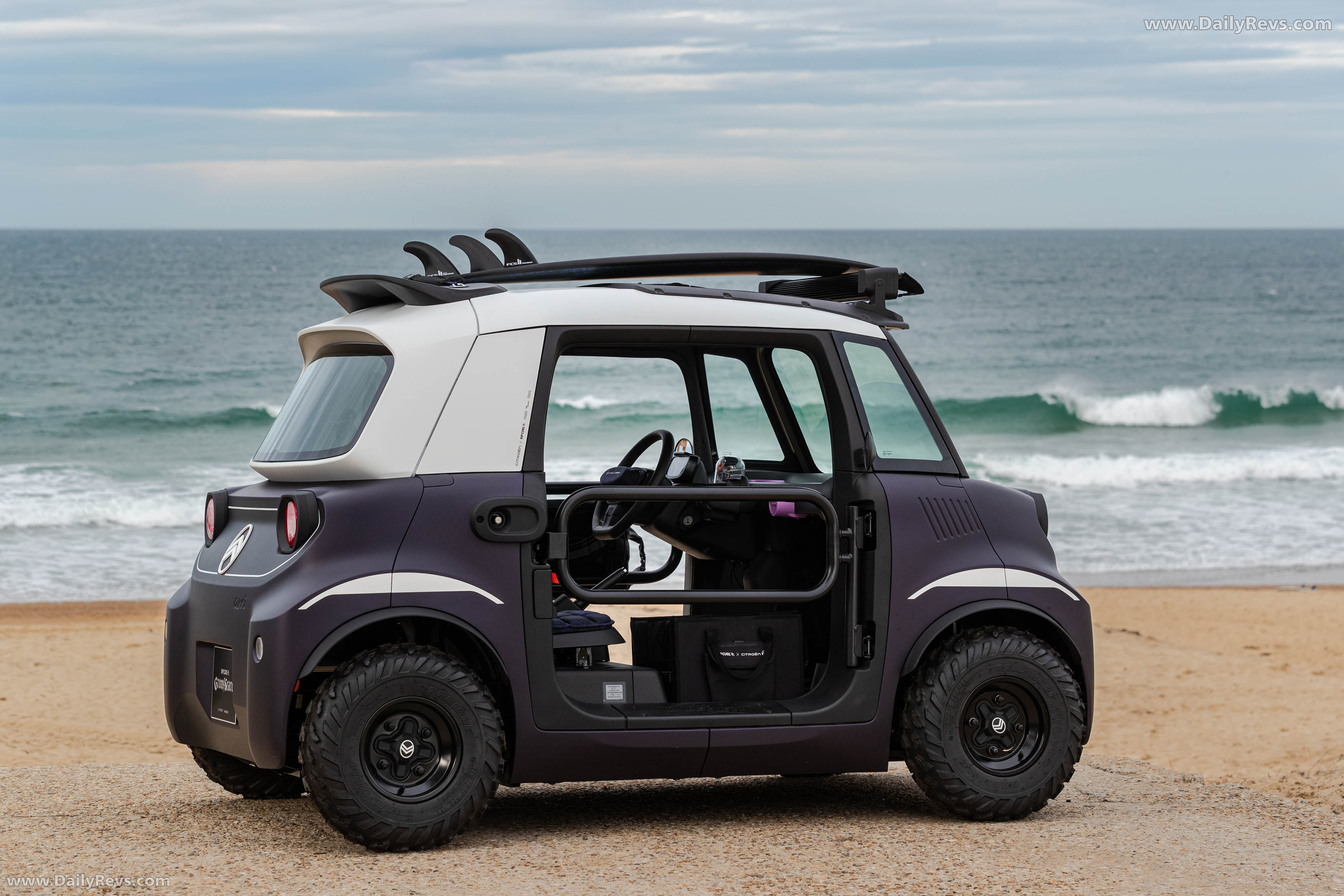 2026 Citroen AMI Vision Buggy Rip Curl Side View