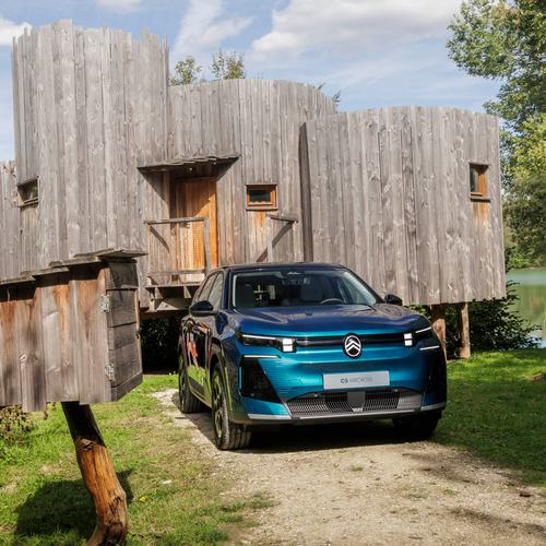 2027 Citroen C5 Aircross Emeraude Front View
