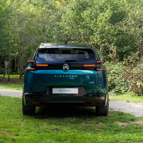 2027 Citroen C5 Aircross Emeraude Rear View