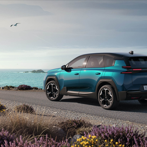 2027 Citroen C5 Aircross Emeraude Rear View