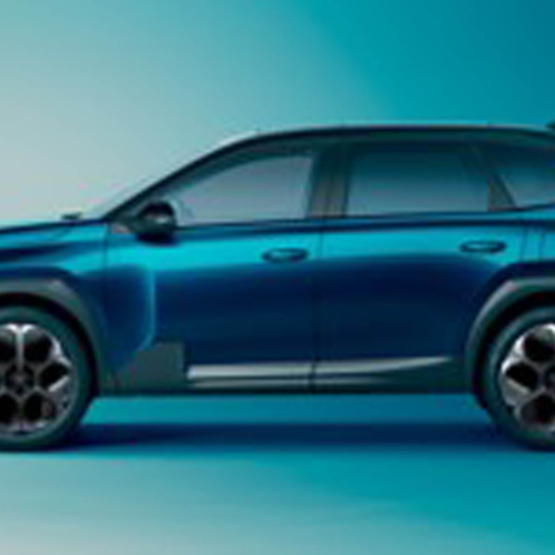 2027 Citroen C5 Aircross Emeraude Side View
