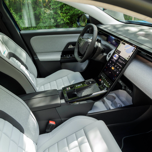 2027 Citroen C5 Aircross Emeraude Interior