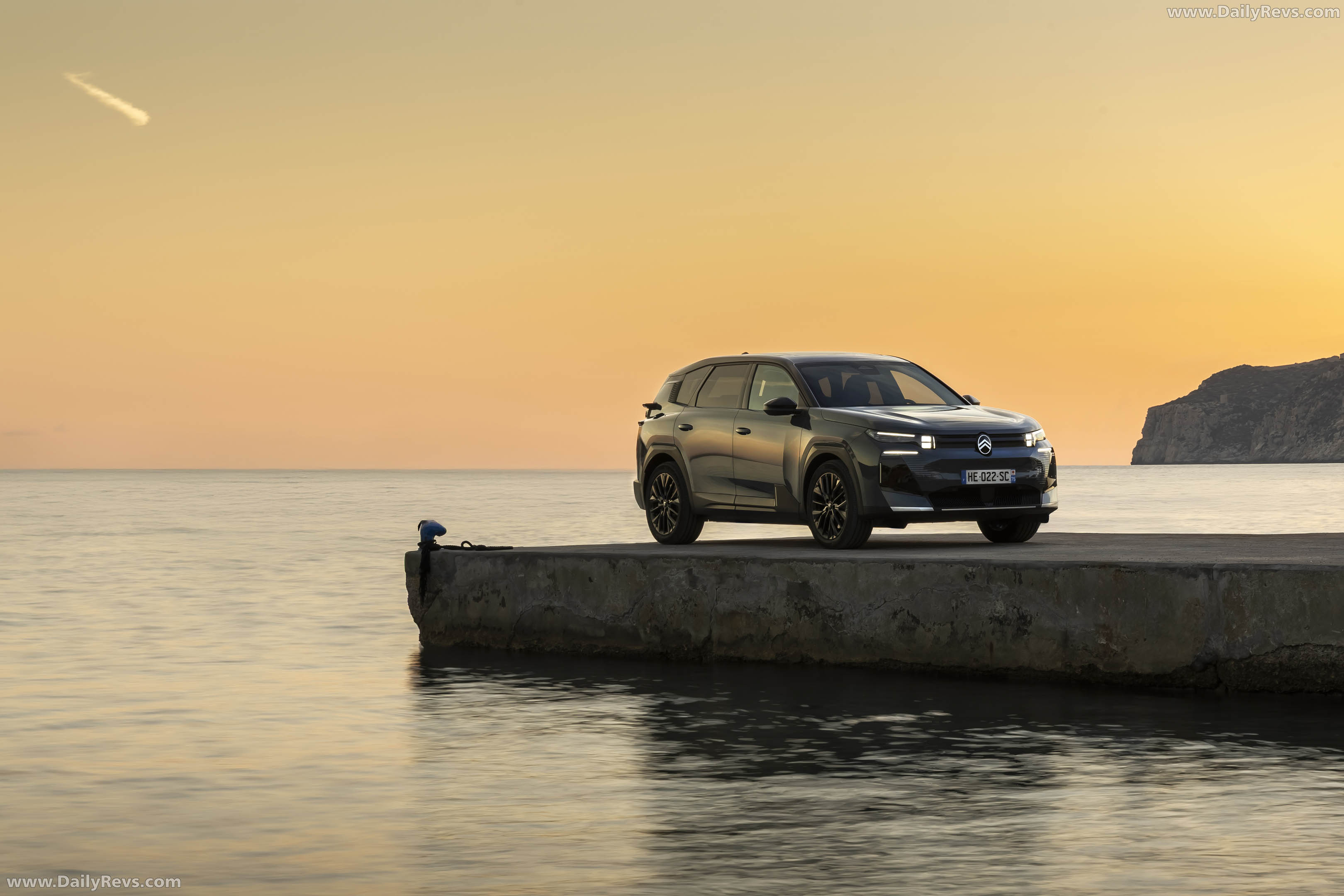 2026 Citroen C5 Aircross BEV Front View