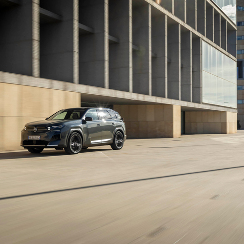 2026 Citroen C5 Aircross BEV Front View